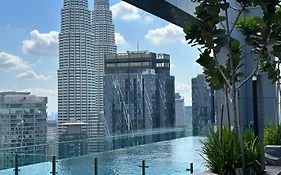 Royce Residences By Romeo Bnb